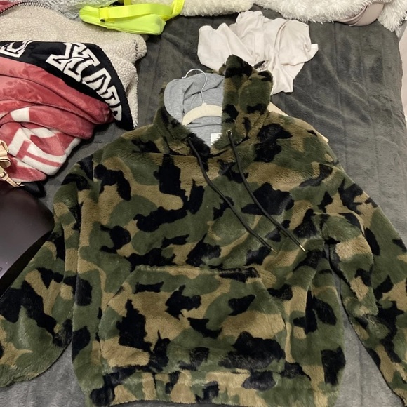 Forever 21 Sweaters - Fuzzy sweater